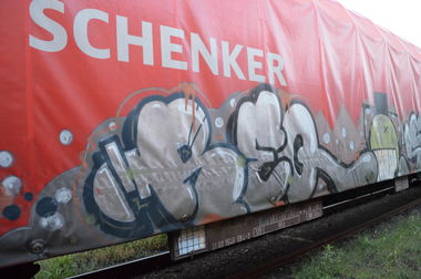 Graffiti Train - Photo by Hall3rOT - REQ