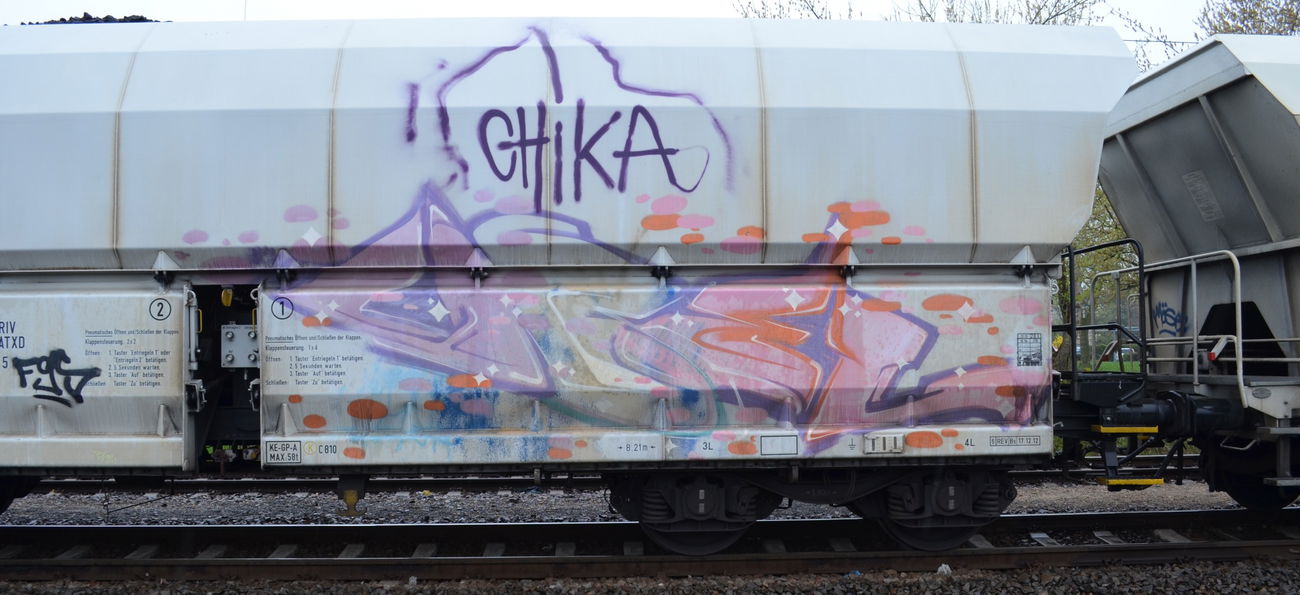 Graffiti Train - Photo by Hall3rOT - ÜBEL