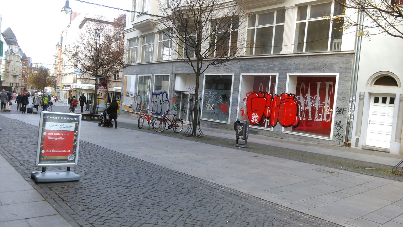 Graffiti Bombing - Photo by Hallunken - HCS, GWS (2016)