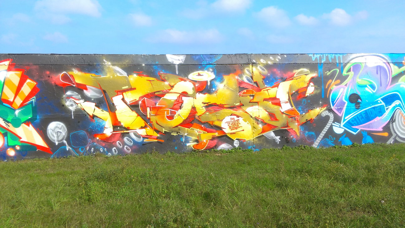 Graffiti Wall - Photo by Hallunken - POST (2016)