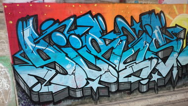 Graffiti Wall - Photo by Hallunken - güros