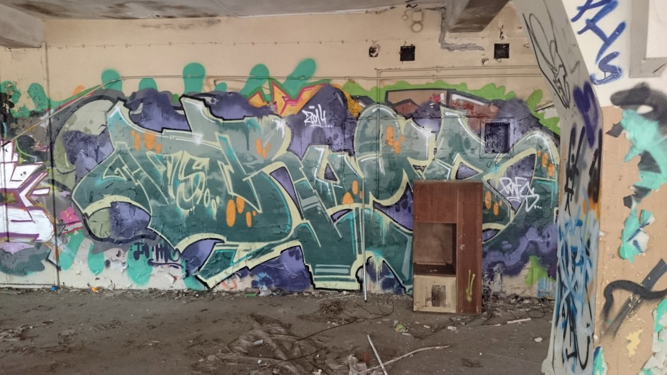 Graffiti Wall - Photo by Hallunken - drugs (2014)