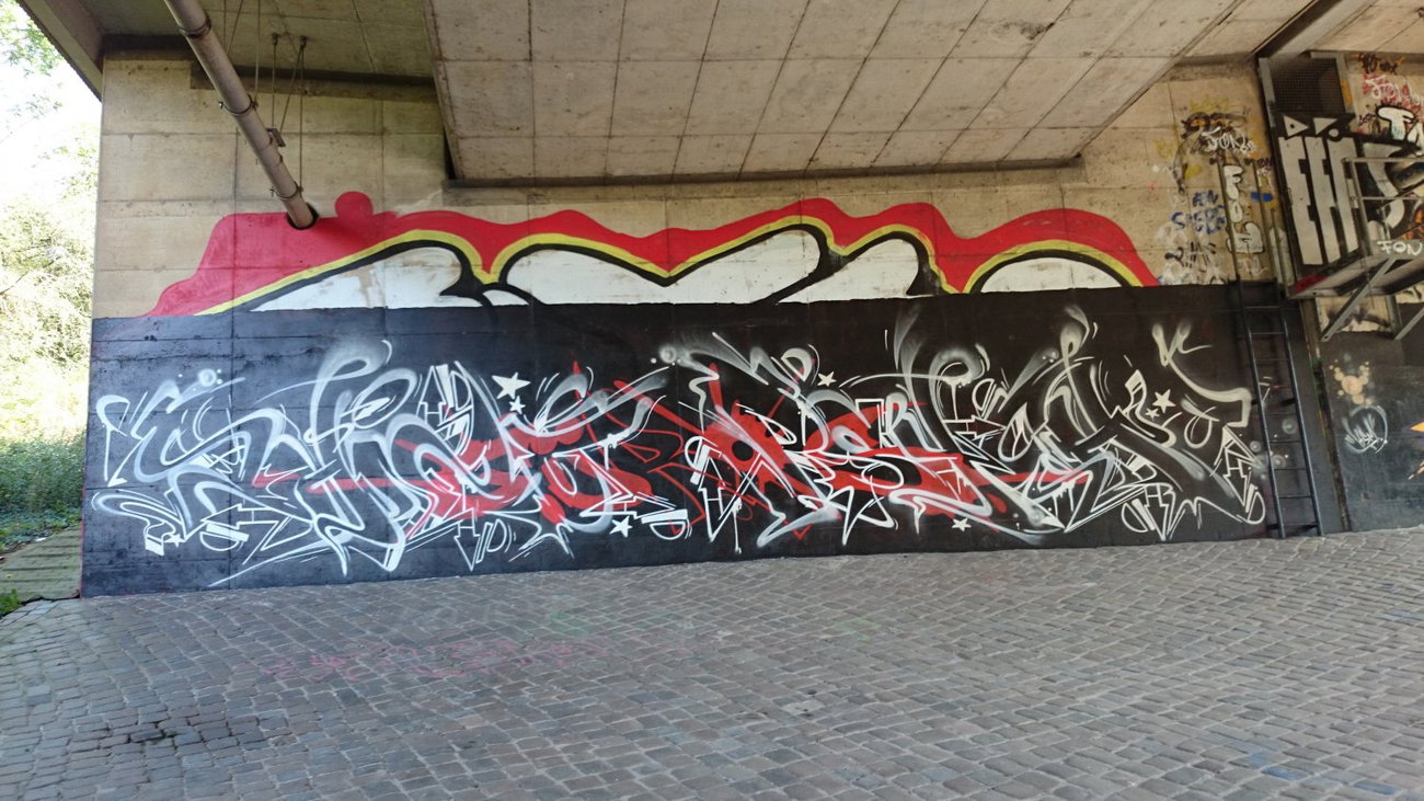 Graffiti Wall - Photo by Hallunken - shizo, gyros, psycho (2014)