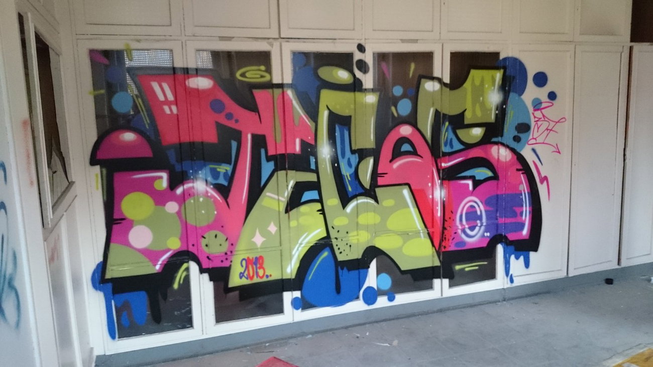Graffiti Wall - Photo by Hallunken - Tacos (2013)