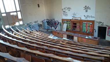 Graffiti Wall - Photo by Hallunken - Paras, tacos, kash (2013)