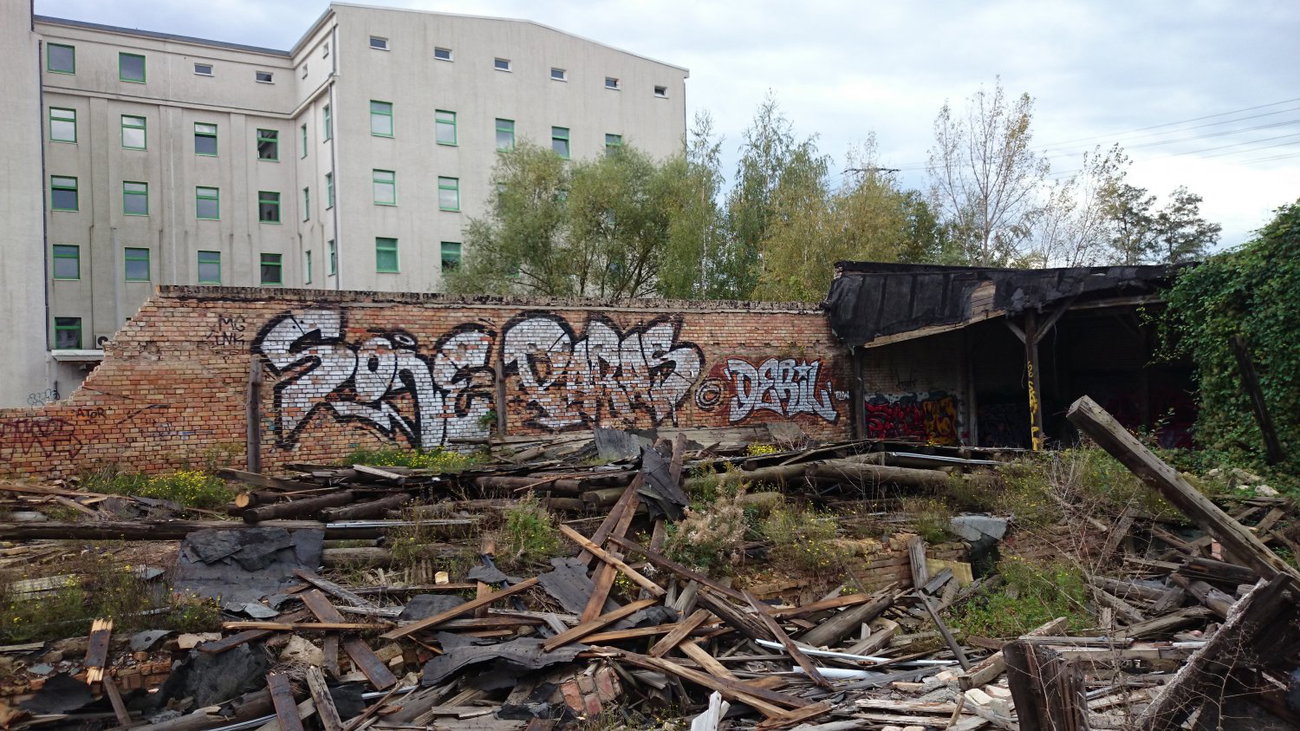 Graffiti Wall - Photo by Hallunken - Sone, Paras (2013)