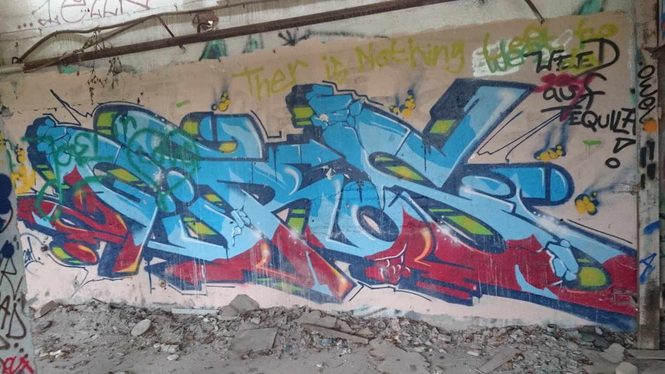 Graffiti Wall - Photo by Hallunken - Gyros