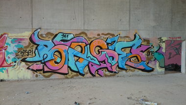 Graffiti Wall - Photo by Hallunken - Base (2014)