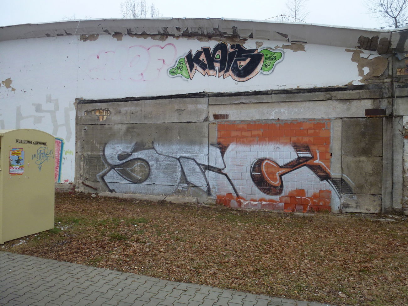 Graffiti Bombing - Photo by Hallunken - STIC