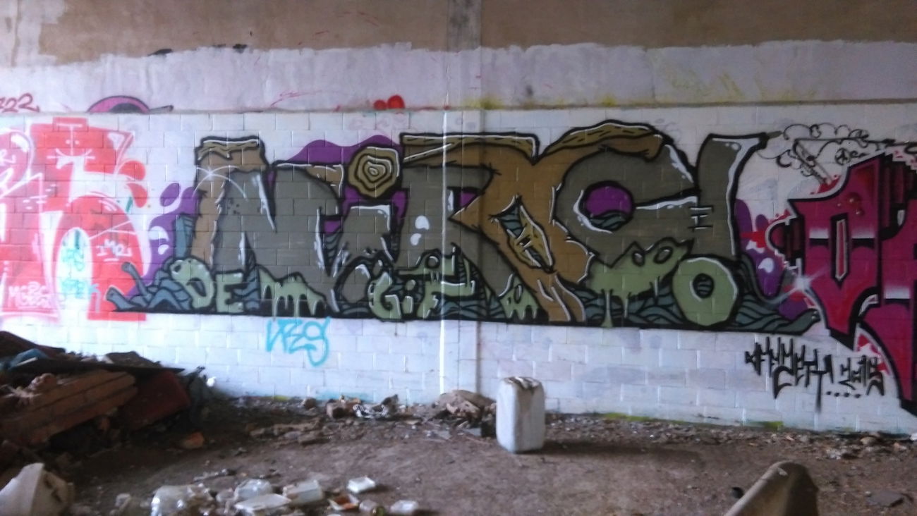 Graffiti Wall - Photo by Hallunken - Deniro