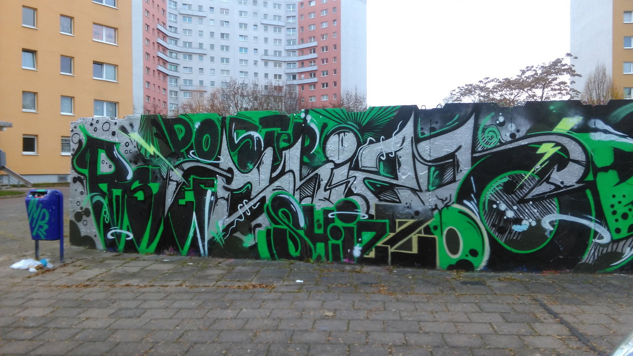 Graffiti Wall - Photo by Hallunken - Shizo (2016)