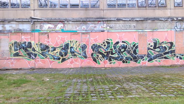 Graffiti Wall - Photo by Hallunken - TRON, Gyros