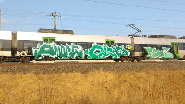 Graffiti Train - Photo by Hallunken - Amore, Paras, Ydus (2017)