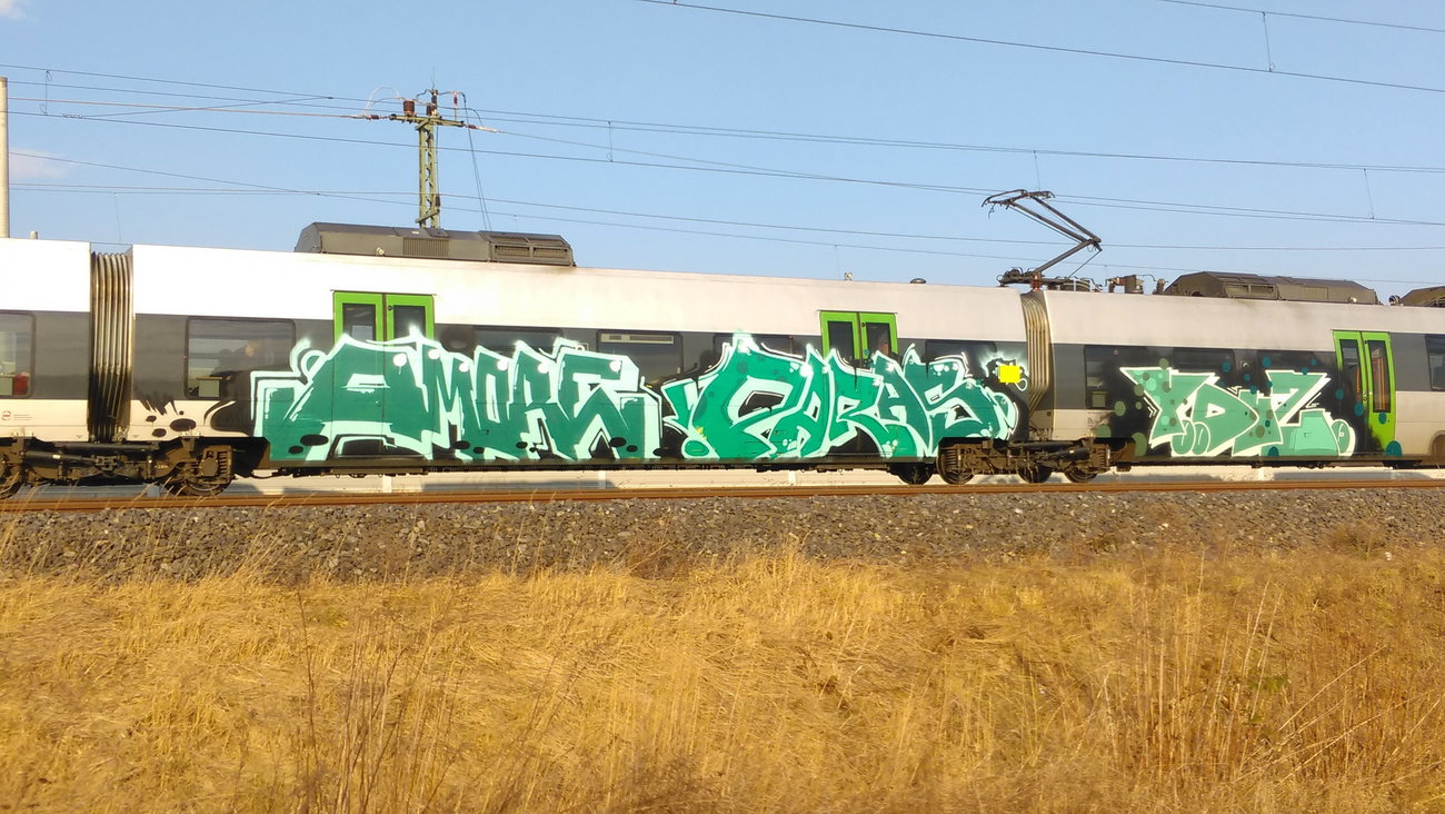 Graffiti Train - Photo by Hallunken - Amore, Paras, Ydus (2017)