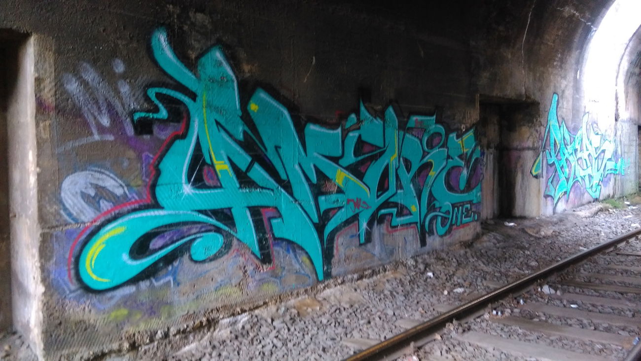 Graffiti Wall - Photo by Hallunken - Amore (2016)