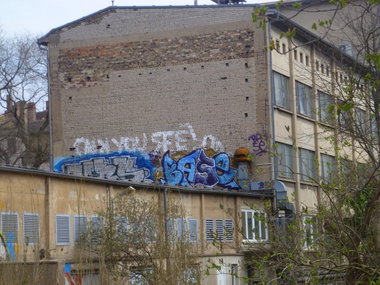Graffiti Wall - Photo by Hallunken - Base (2015)