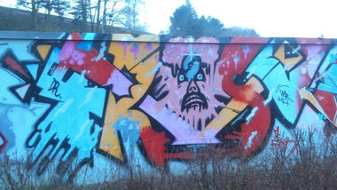 Graffiti Wall - Photo by Hallunken - FROST