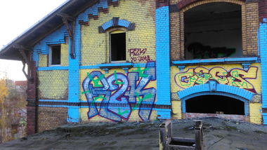 Graffiti Bombing - Photo by Hallunken - RZK, Gecs (2016)
