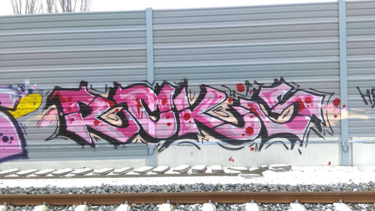 Graffiti Wall - Photo by Hallunken - ROKS (2016)