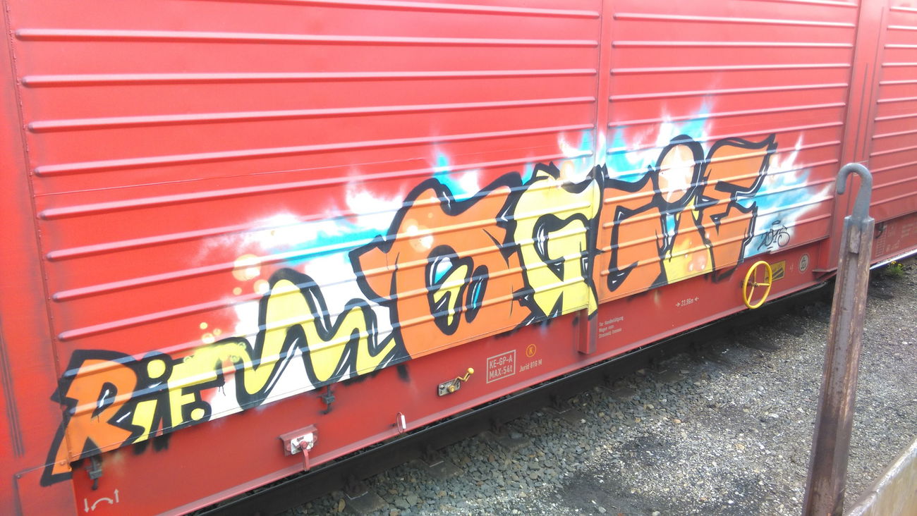 Graffiti Wall - Photo by Hallunken - Oggie (2015)