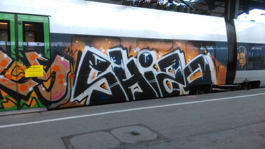 Graffiti Train - Photo by Hallunken - Shizo (2017)