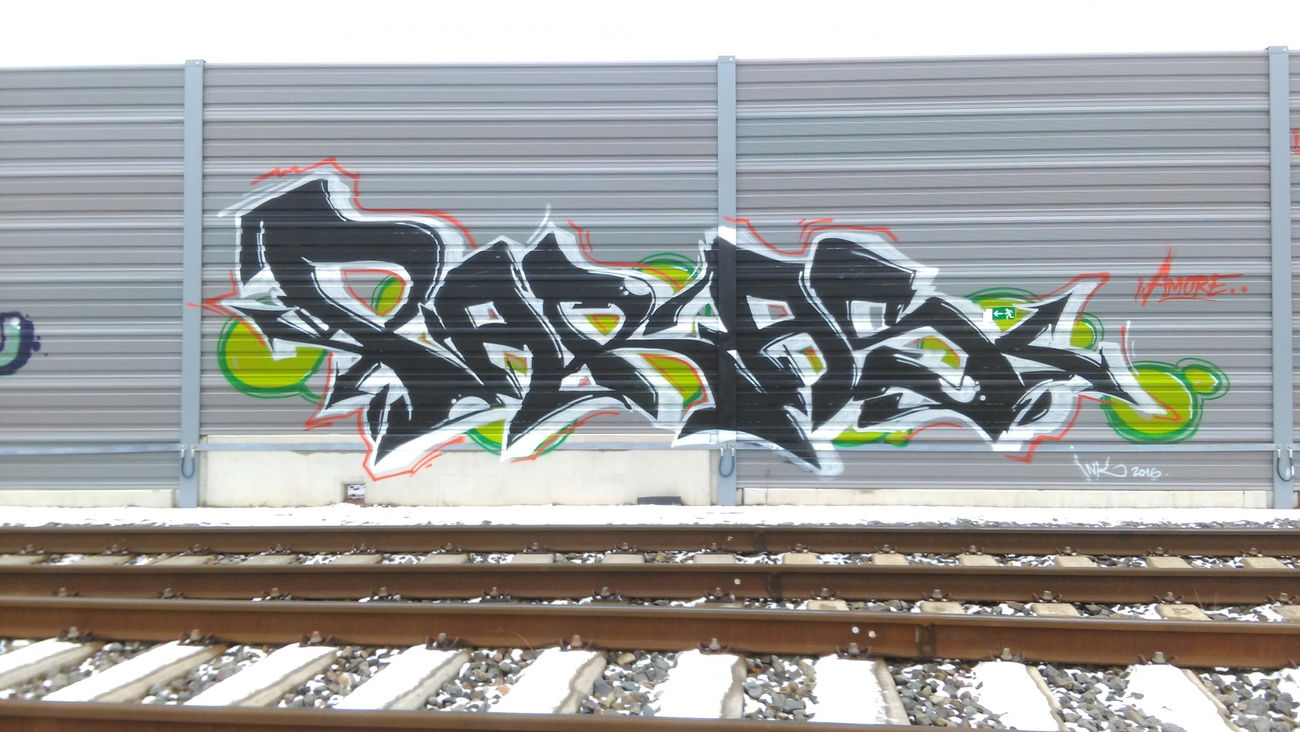 Graffiti Wall - Photo by Hallunken - PARAS (2016)