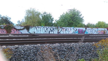 Graffiti Bombing - Photo by Hallunken - Amore, Paras