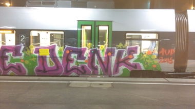 Graffiti Train - Photo by Hallunken - Denk, 1up (2016)