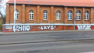 Graffiti Bombing - Photo by Hallunken - KANO, LRYS, HFC (2016)