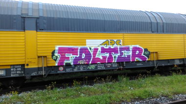 Graffiti Train - Photo by Hallunken - Folter