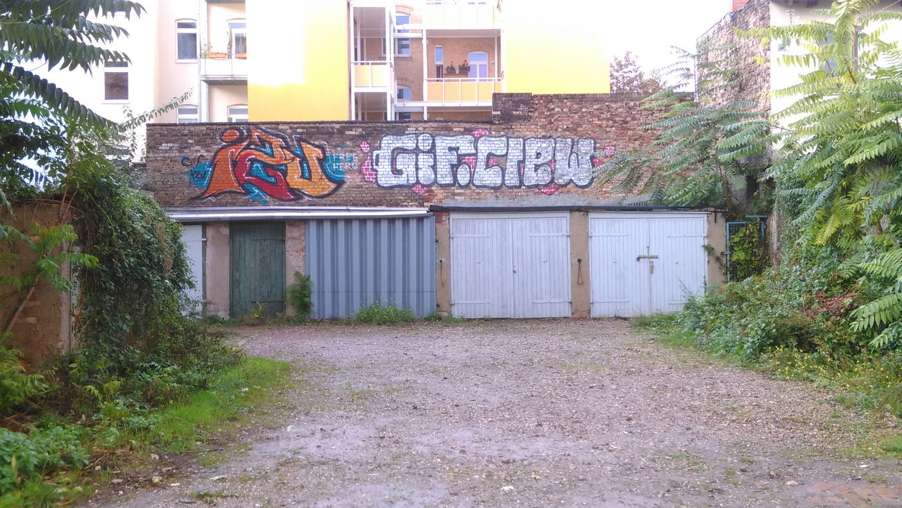 Graffiti Bombing - Photo by Hallunken - IZU, GIF, Crew (2015)