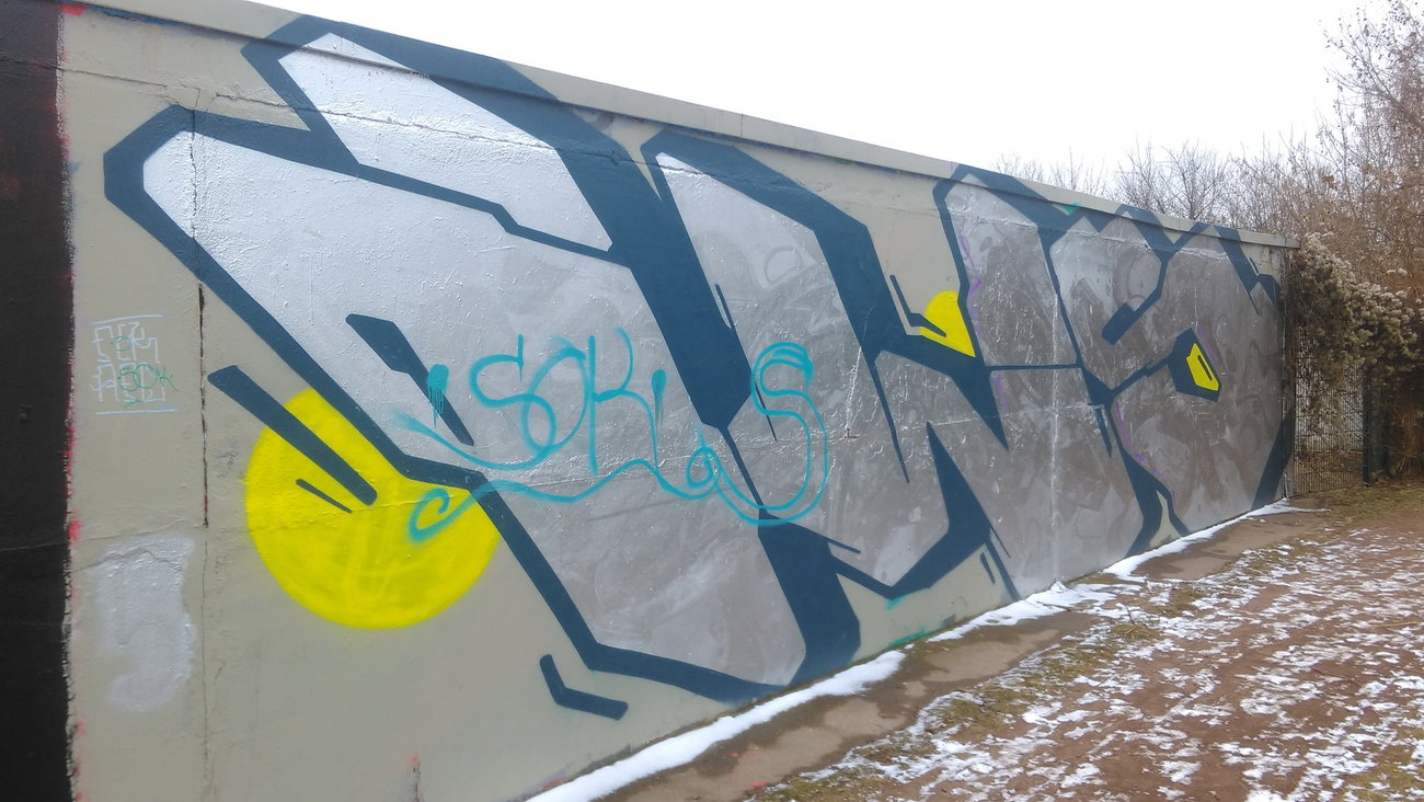 Graffiti Wall - Photo by Hallunken - IWS