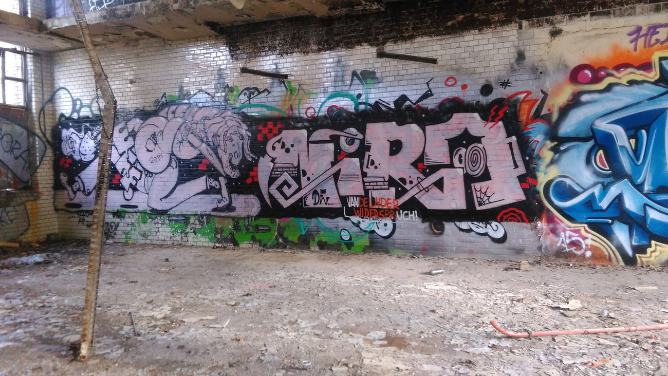 Graffiti Wall - Photo by Hallunken - Niro (2016)