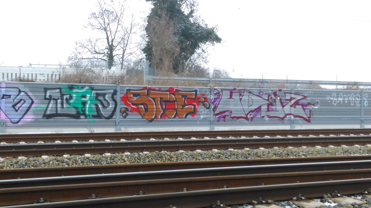 Graffiti Wall - Photo by Hallunken - STOE, YDUS (2016)