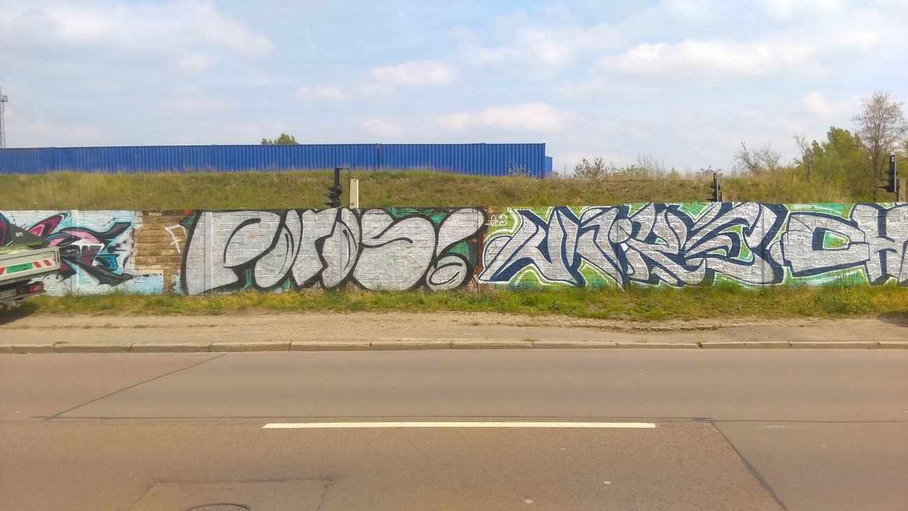 Graffiti Wall - Photo by Hallunken - Paras