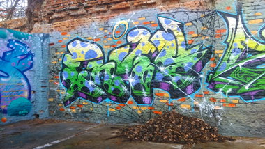 Graffiti Wall - Photo by Hallunken - Enjoy (2016)