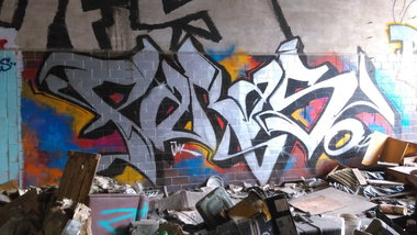 Graffiti Wall - Photo by Hallunken - Paras (2016)
