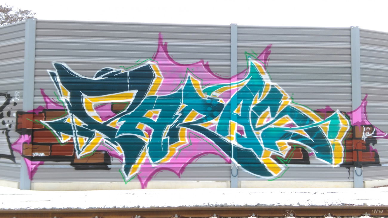 Graffiti Wall - Photo by Hallunken - PARAS (2016)