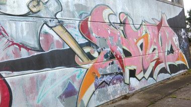Graffiti Wall - Photo by Hallunken - Dram