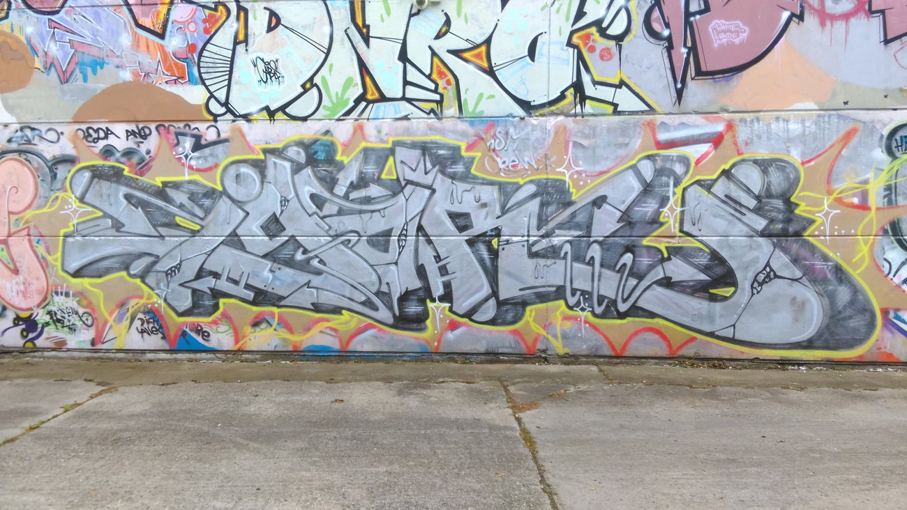 Graffiti Wall - Photo by Hallunken - IGOR