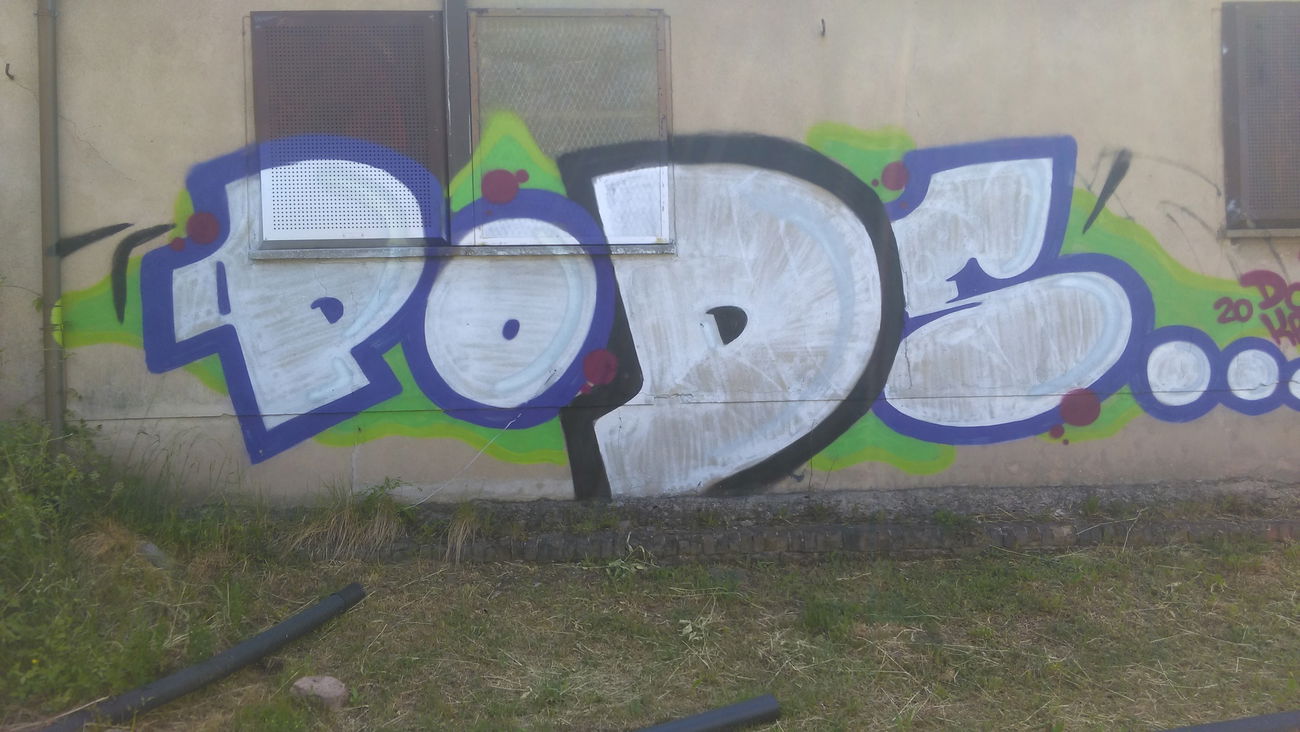 Graffiti Wall - Photo by Hallunken - PoDs (2016)