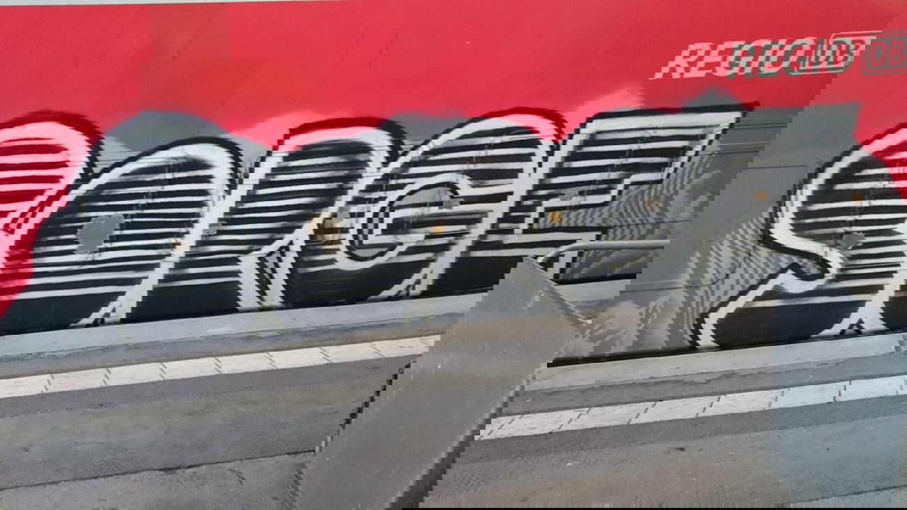 Graffiti Train - Photo by Hallunken - Sorge (2014)