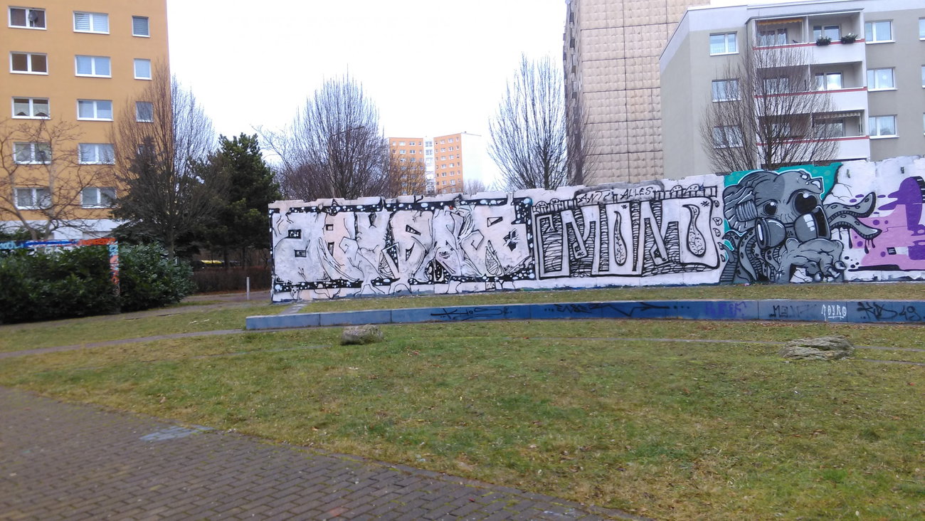 Graffiti Wall - Photo by Hallunken - Zauber, MOND (2017)