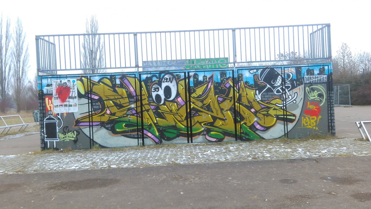 Graffiti Wall - Photo by Hallunken - SHIZO (2016)