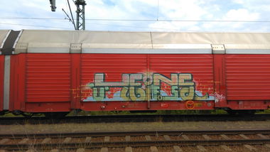 Graffiti Train - Photo by Hallunken - Heins