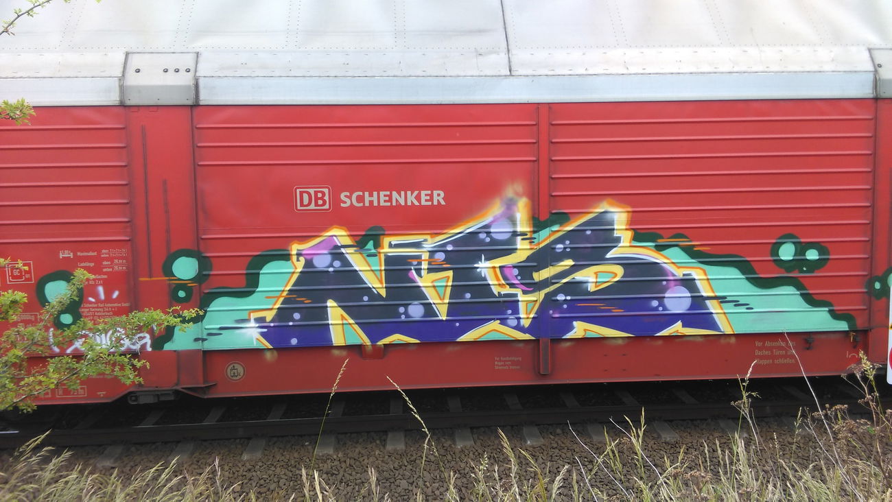 Graffiti Train - Photo by Hallunken - NTS