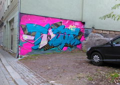 Graffiti Wall - Photo by Hallunken - Tweet (2016)