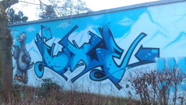 Graffiti Wall - Photo by Hallunken - Luxe, ?