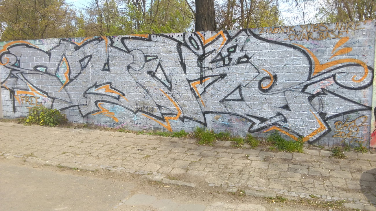 Graffiti Wall - Photo by Hallunken - CHIKO (2014)