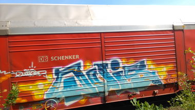 Graffiti Train - Photo by Hallunken - Quiz